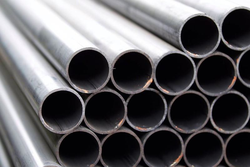 carbon steel frame vs alloy frame